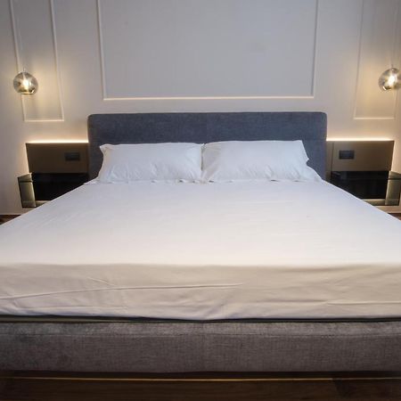 Palazzo Danisi Rooms&Suites Бари Экстерьер фото