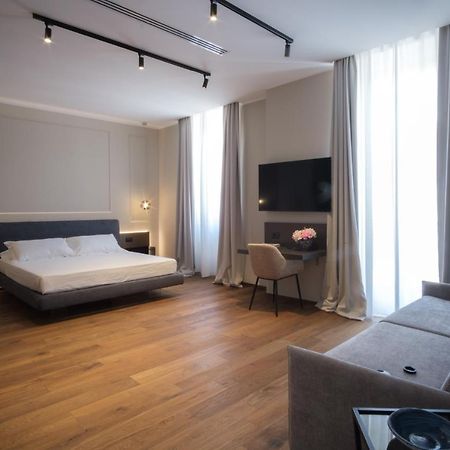 Palazzo Danisi Rooms&Suites Бари Экстерьер фото