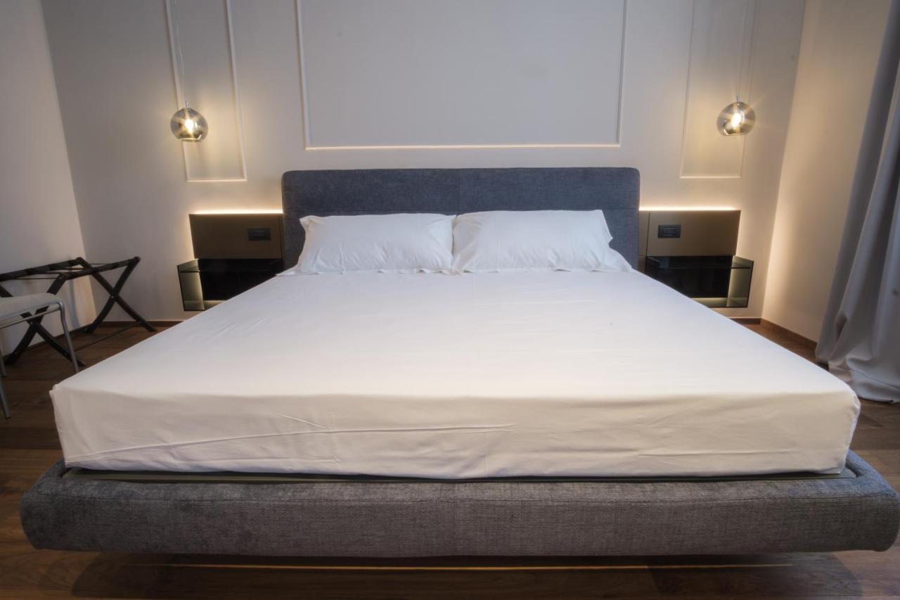 Palazzo Danisi Rooms&Suites Бари Экстерьер фото