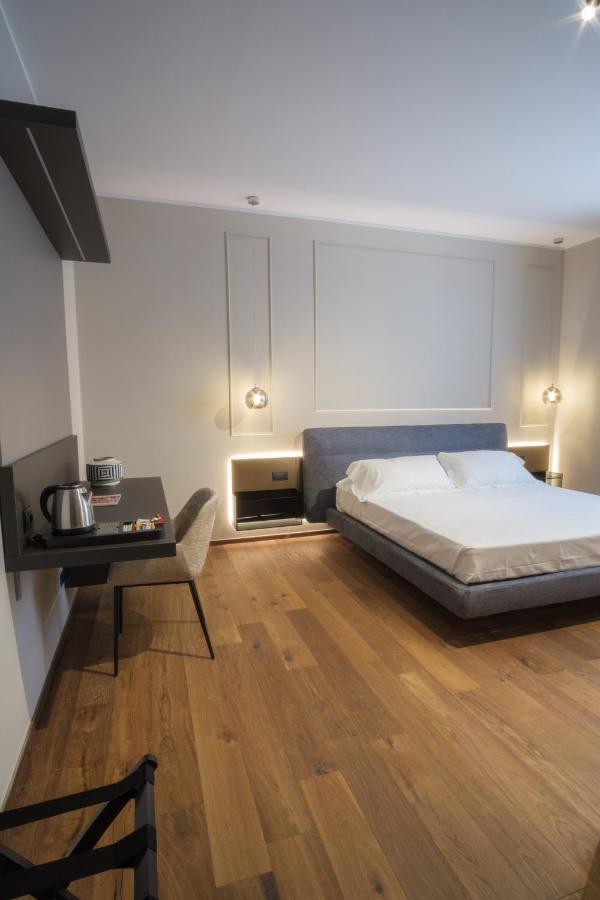 Palazzo Danisi Rooms&Suites Бари Экстерьер фото