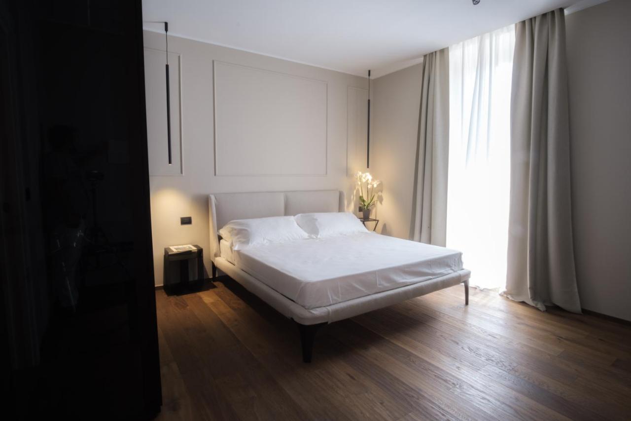 Palazzo Danisi Rooms&Suites Бари Экстерьер фото